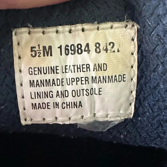 Timberland: Junior Field Boots. Grey and Red Colorway Size 5.5 Leather - Picture 14 of 14